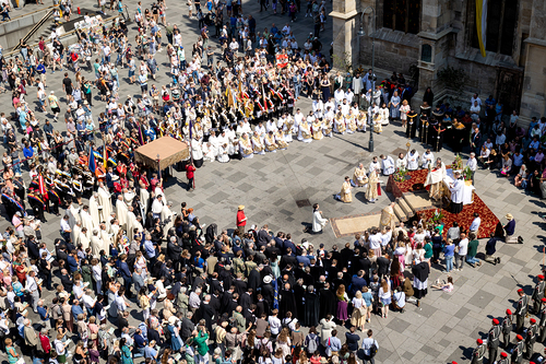 Fronleichnam 2025 / Erzdiözese Wien/ Schönlaub