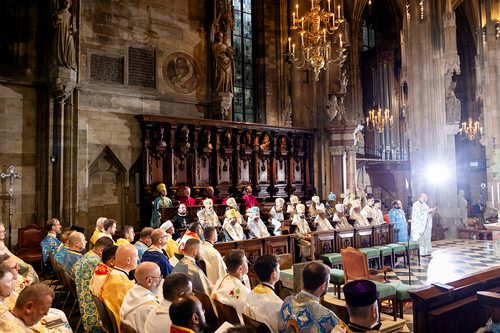 byzantinisches Pontifikalamt Stephansdom / Erzdiözese Wien/ Schönlaub byzantinisches Pontifikalamt Stephansdom